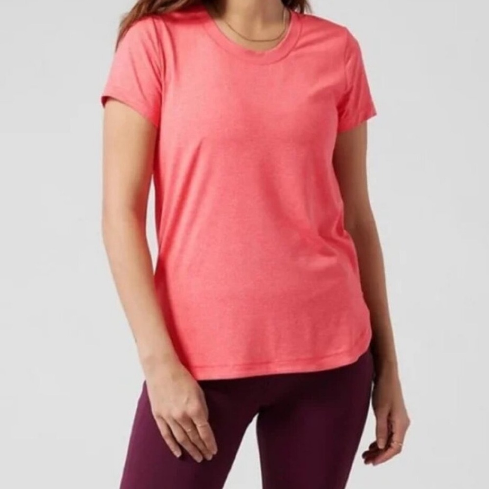 Athleta  Women's Pink coral soft T-Shirt XS like new workout athletic